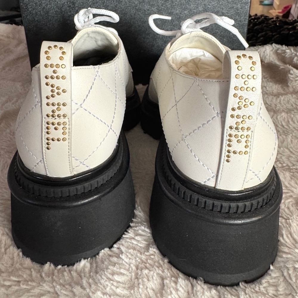 Chanel Lace Up Black and White Leather Oxford Shoes - Picture 9 of 13